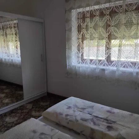 Σπίτι διακοπών In 18431 *