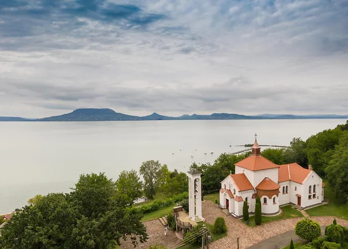 Semesterbostad In 18431